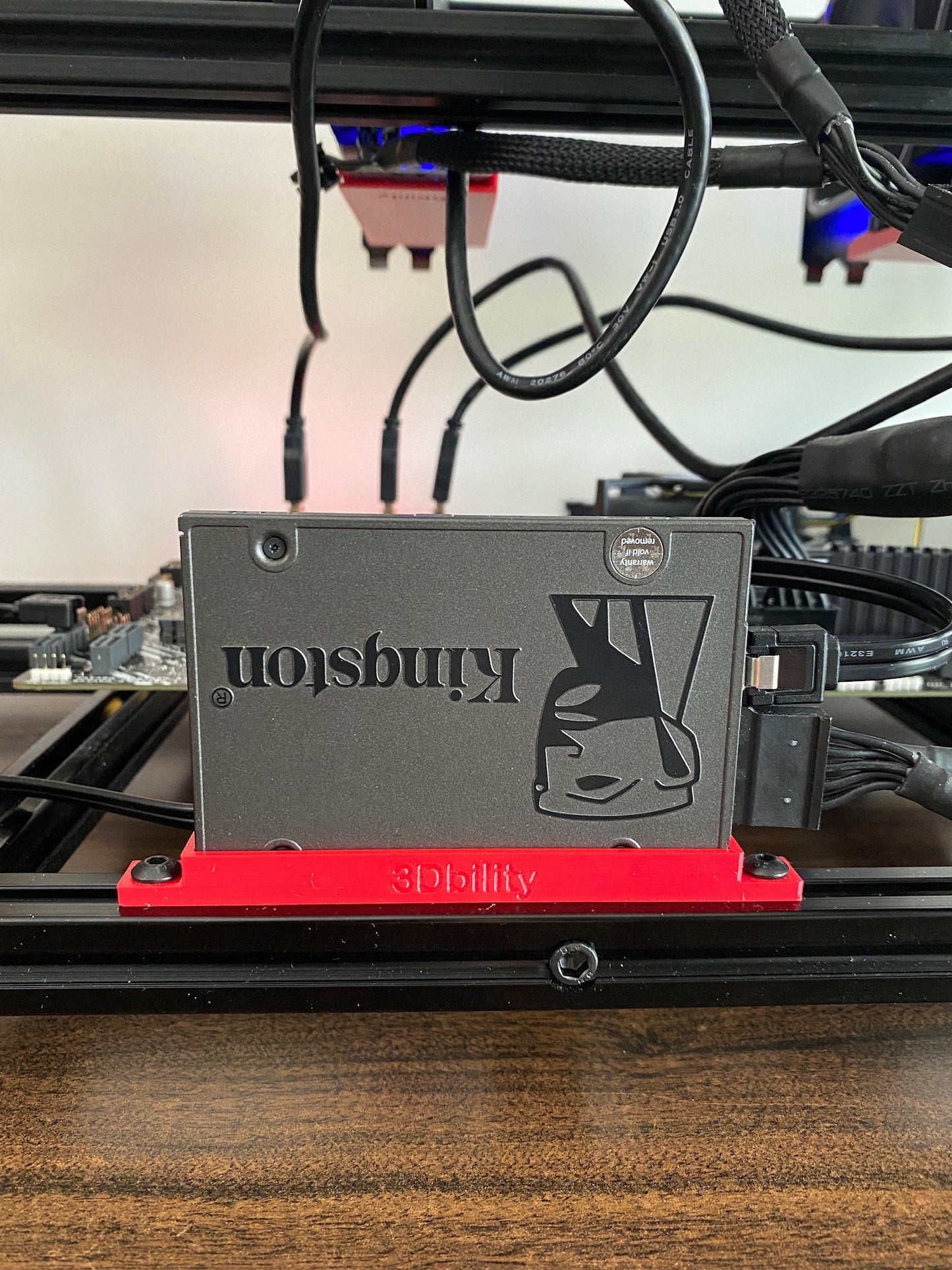 2.5" SSD Holder Mining Rig // M5 mounting T-nuts // 3D printed // 2020 Series Aluminum Profile